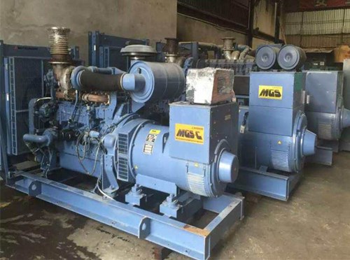 依安发电机组带负载降电压是什么原因照成的？