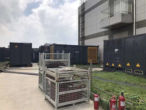 依安除了定期检查，还有哪些方法可以及时发现接触式转速表探头的磨损？